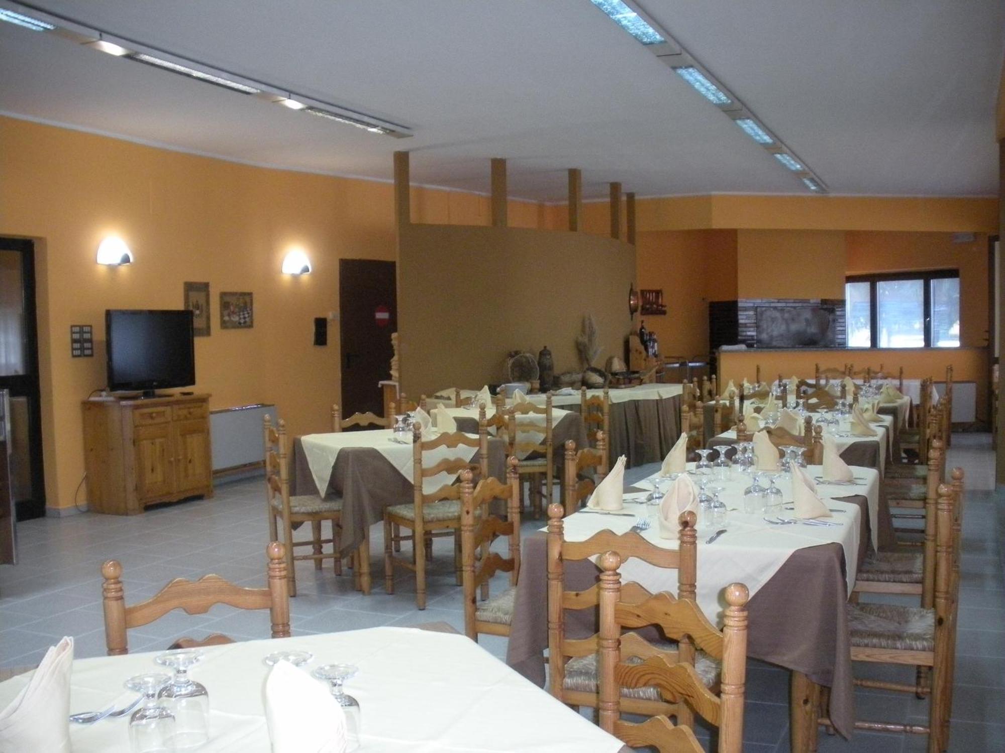 Hotel La Fattoria Camigliatello Silano Bagian luar foto