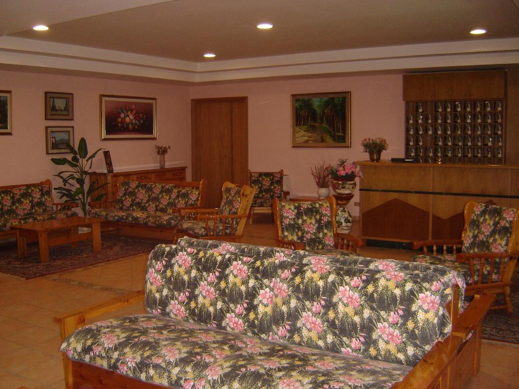 Hotel La Fattoria Camigliatello Silano Bagian luar foto